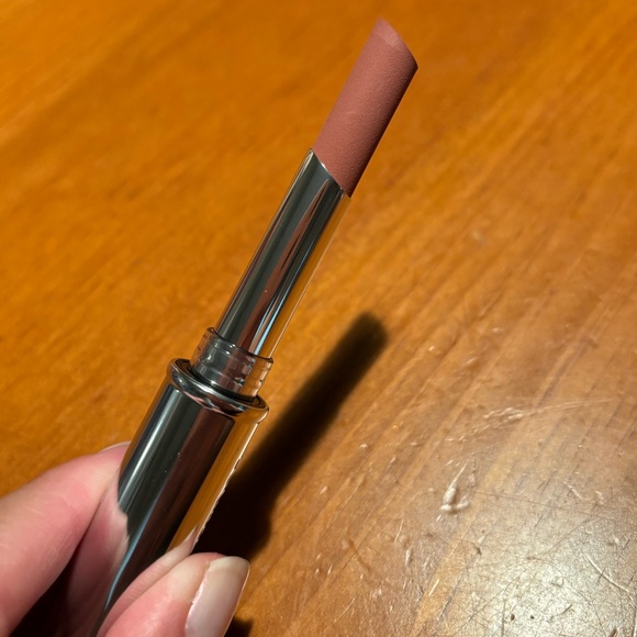 MAC Locked Kiss 24 HR Lipstick - Picture 7 of 16